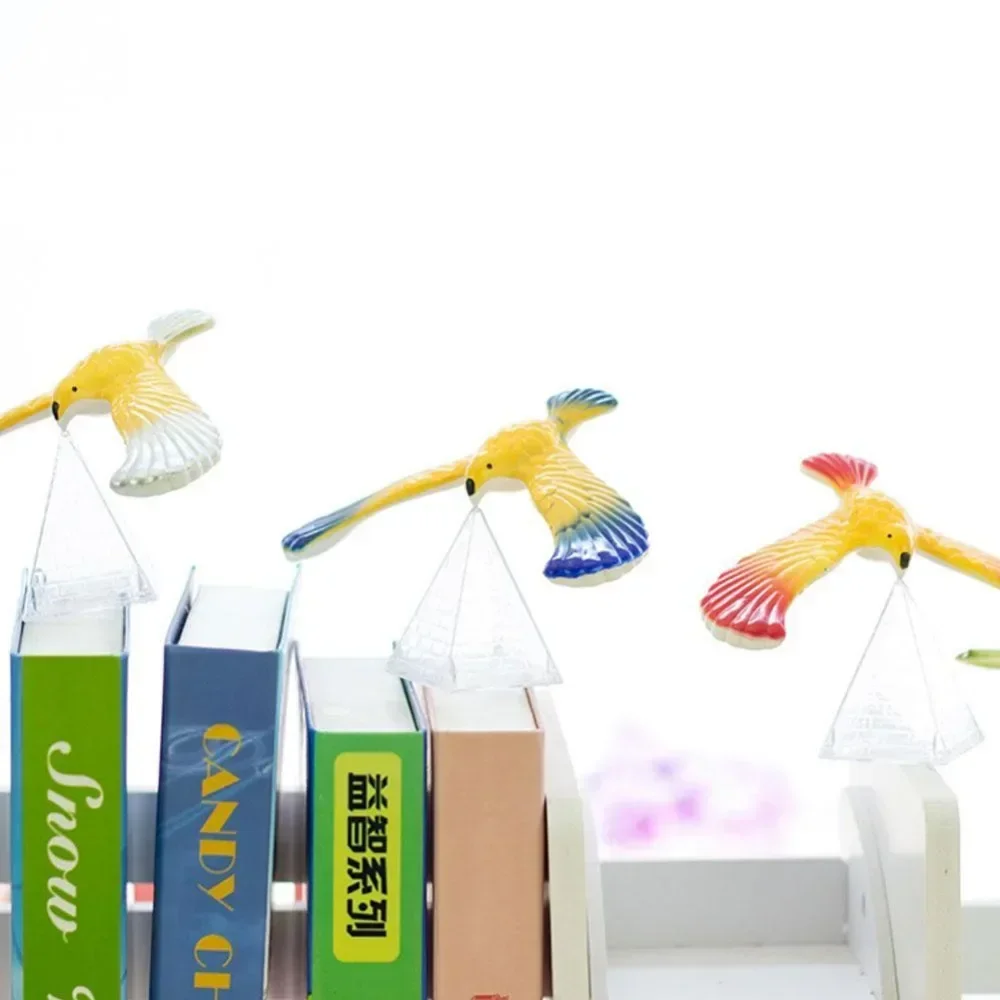 Balancerende adelaar met piram - Home Decor Ikea recensie en prijs